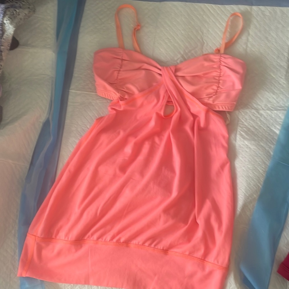 Lululemon sports bra top